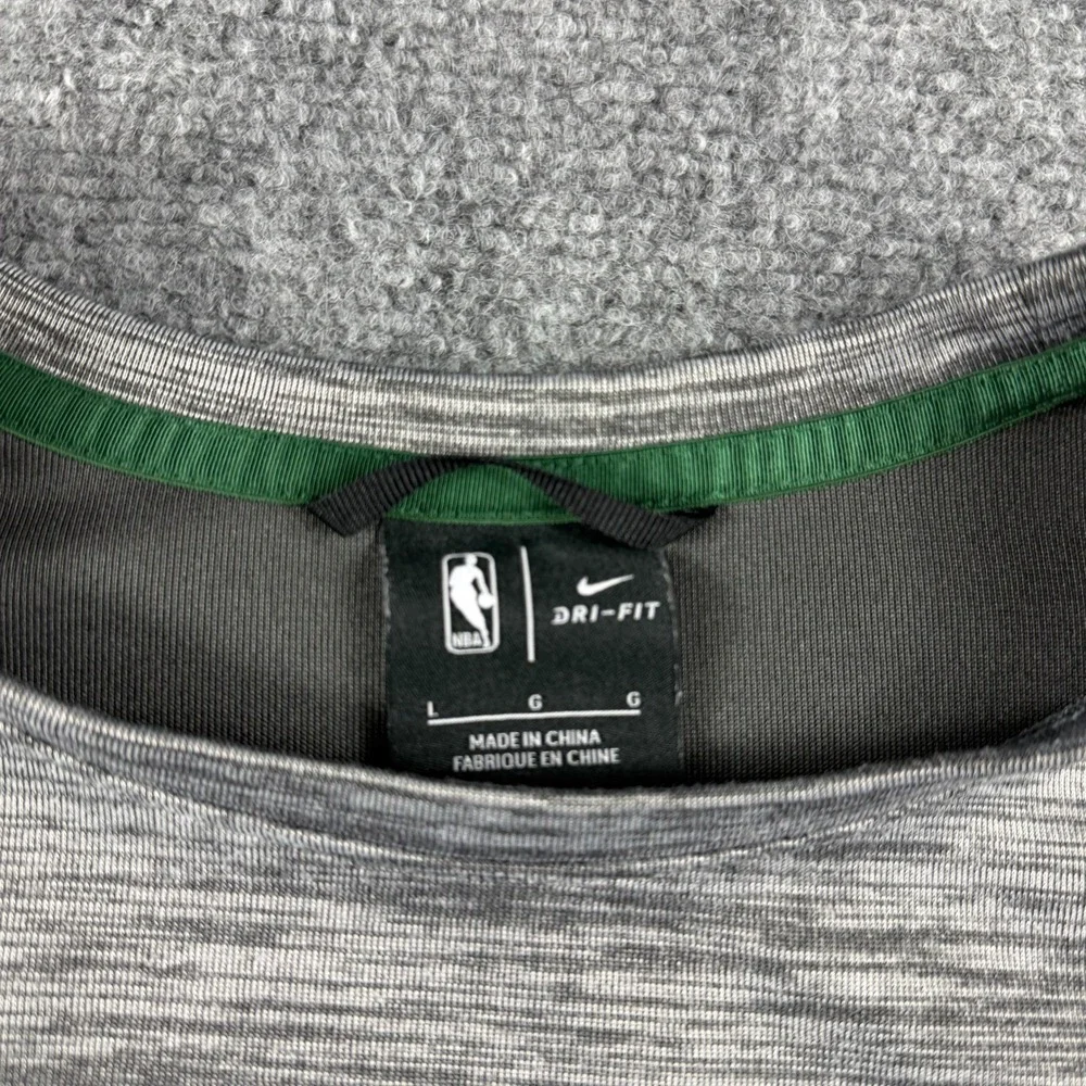 Nike Boston Celtics Sweatshirt Mens Large NBA Basketball Dri-FIT Long Sleeve